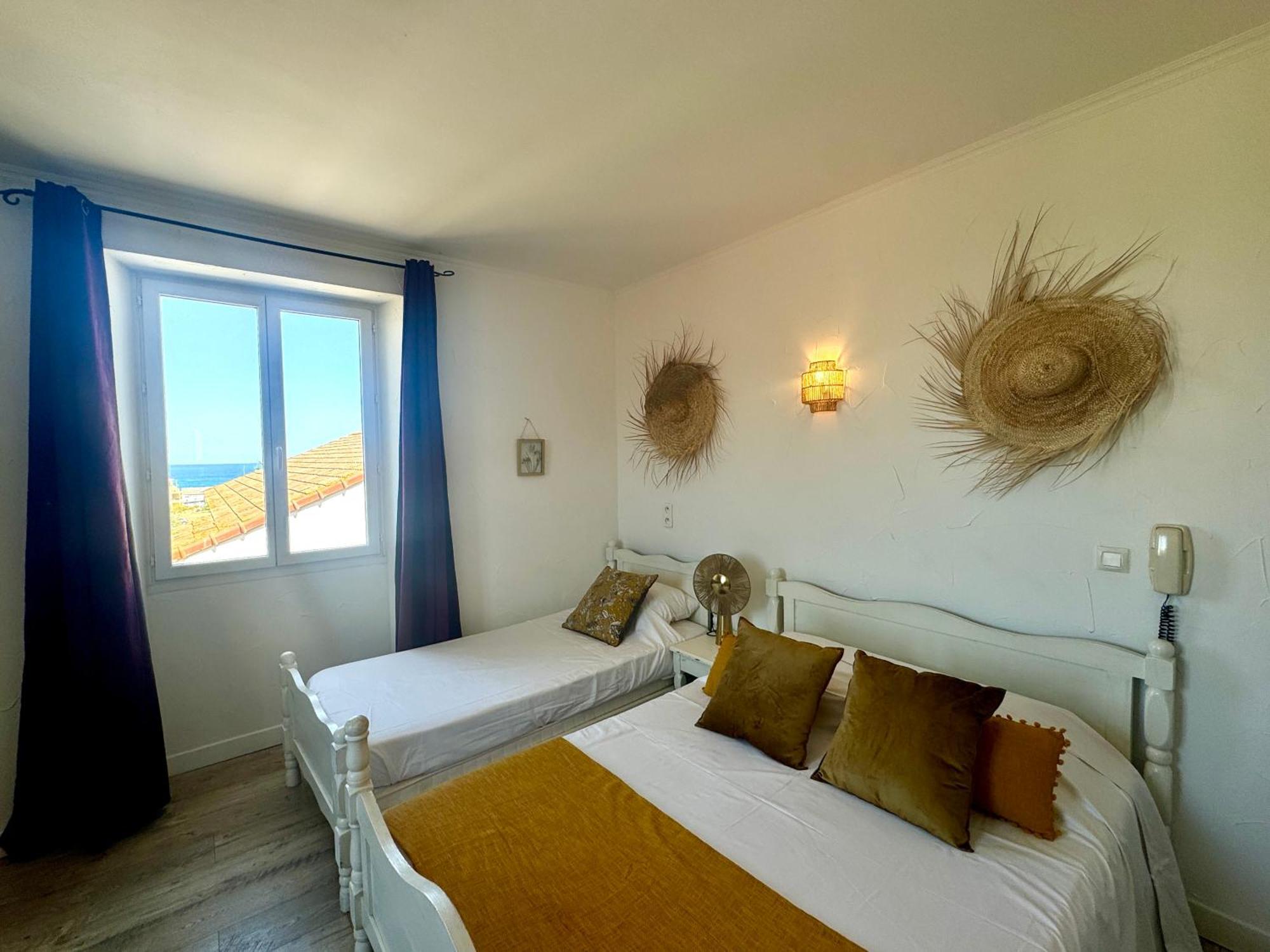 Hotel Les 3 Terrasses ซารี โซเลนซารา ภายนอก รูปภาพ
